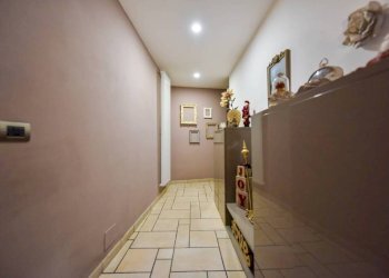 Corridoio - Quadrilocale via Don Luigi Pavesio, 10, Venaria Reale - foto 16