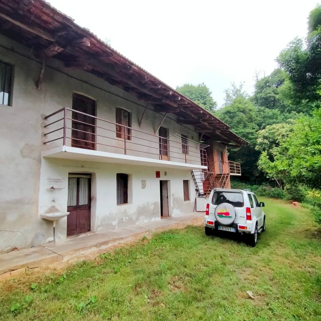 Rustic Via Ubacco, Cervasca - photo 1