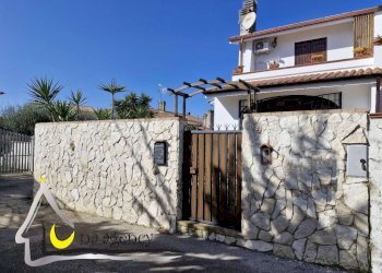 Independent house Via Marcello Piacentini 9, 04016 Sabaudia, Sabaudia - photo 2