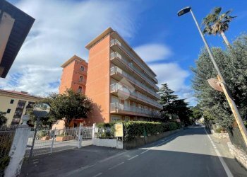 Two-room apartment Via degli amici, Bordighera - photo 11