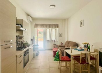 Salone - Trilocale via delle Gondole, Roma (zona Lido di Ostia) - foto 1