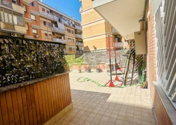 Terrazzo - Trilocale via delle Gondole, Roma (zona Lido di Ostia) - foto 9