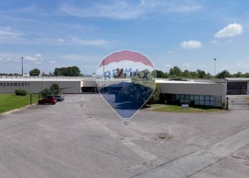 Locale Commerciale Strada Provinciale, 594 
 Greggio, Greggio - foto 1