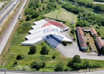 Locale Commerciale Strada Provinciale, 594 
 Greggio, Greggio - foto 2