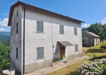 Casa indipendente Rezzoaglio - foto 5