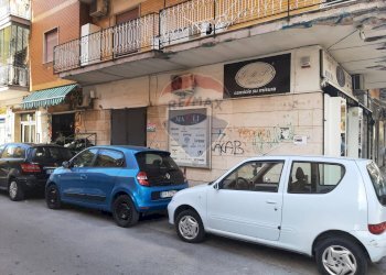 Locale Commerciale Via Francesco De Sanctis, Casoria - foto 2