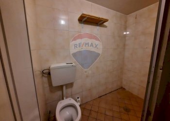 Locale Commerciale Via San Paolo ang. Via G.no Bruno, Casoria - foto 9