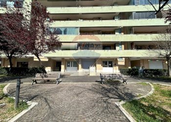 Commercial Premises Via Enzo Benedetto, Roma - photo 1