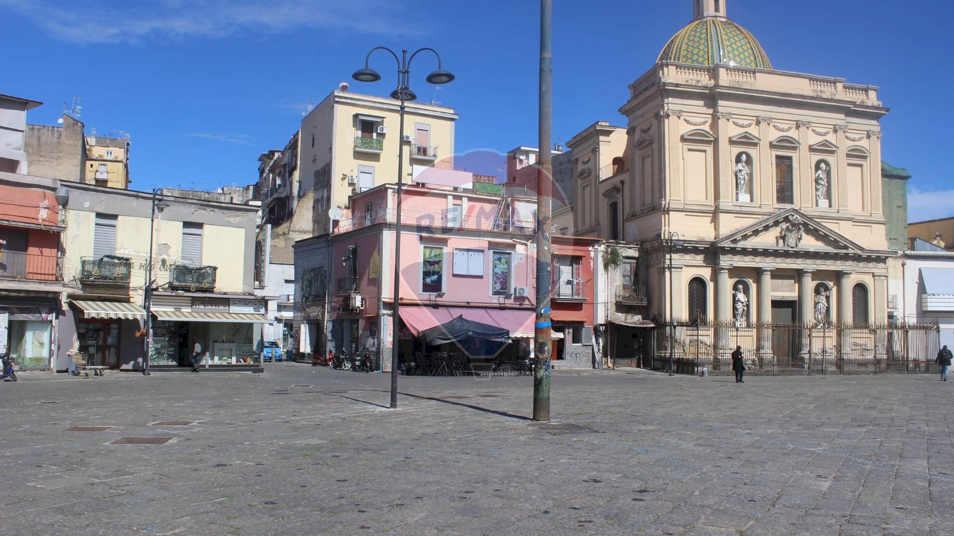 Bilocale Napoli (zona Mercato) - foto 1