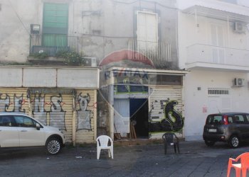 Bilocale Napoli (zona Mercato) - foto 4