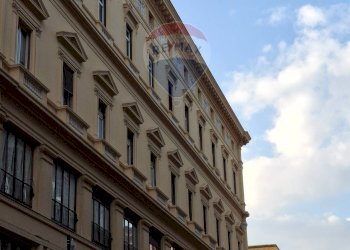 Appartamento Via Verdi, Napoli (zona San Ferdinando) - foto 4