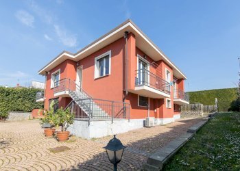 Villa Unifamiliare Via Monviso, Pino Torinese - foto 1