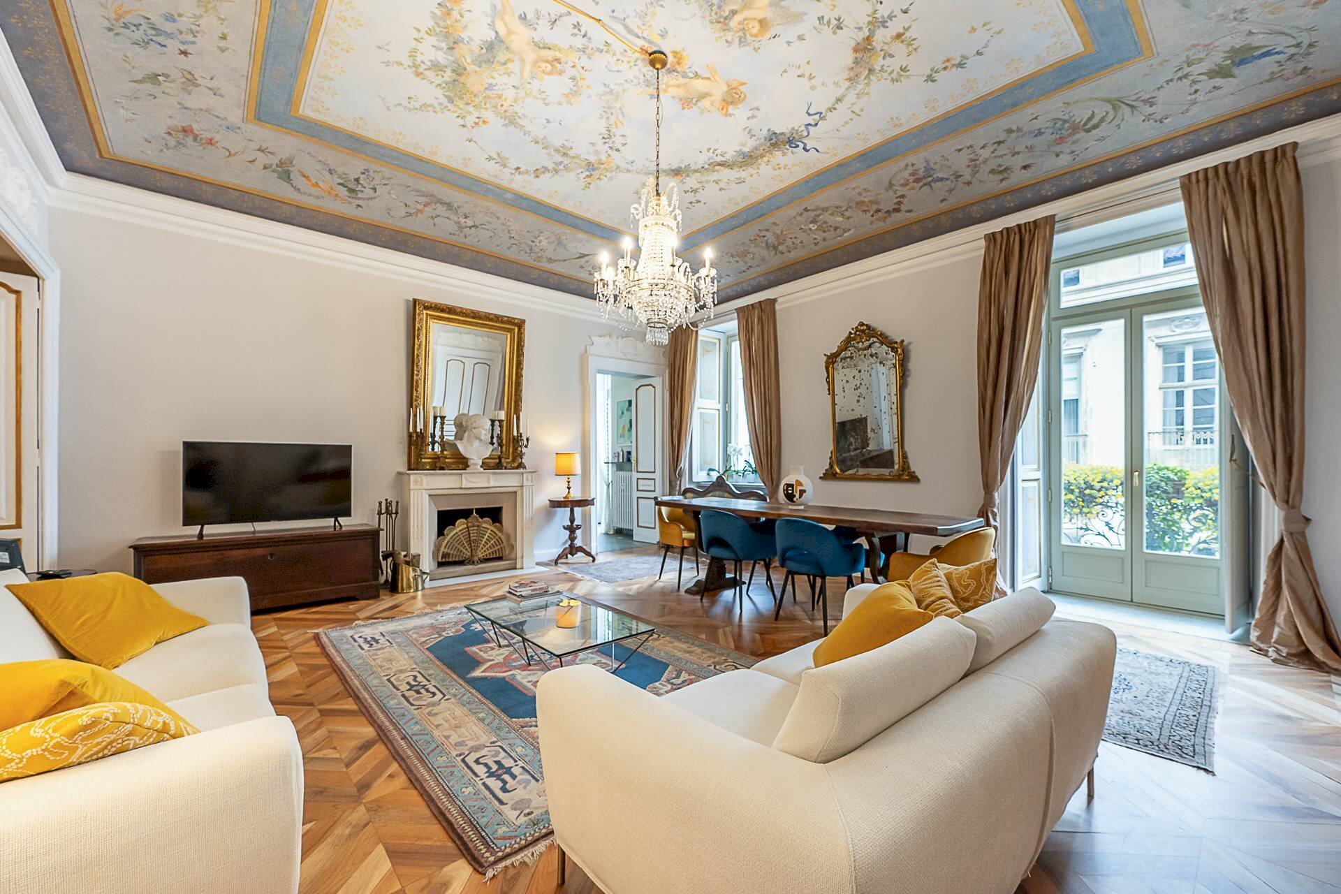 Four-room apartment Via dei Mercanti, Torino (neighborhood Centro) - photo 2