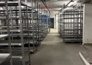 Magazzino Via Broletto, Milano - foto 2