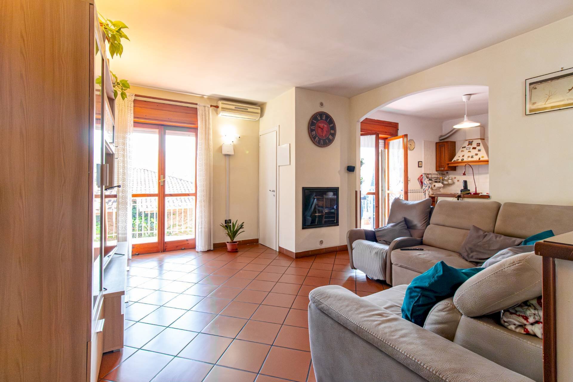 Four-room apartment Via Gioacchino Rossini, Baronissi - photo 1