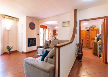 Four-room apartment Via Gioacchino Rossini, Baronissi - photo 5