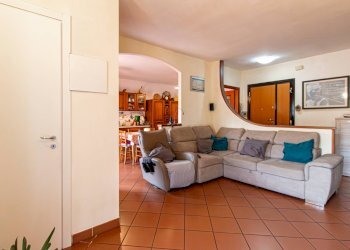 Four-room apartment Via Gioacchino Rossini, Baronissi - photo 6