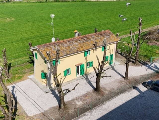 Independent house Molinella - photo 1