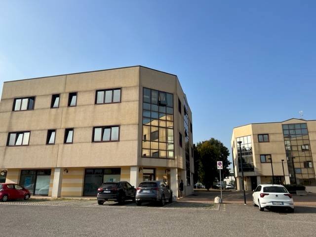 Locale Commerciale Porto Mantovano - foto 1