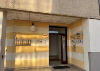 Locale Commerciale Porto Mantovano - foto 2