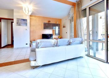 Four-room apartment Via Caduti in Missione di Pace, Milano (neighborhood Rubattino) - photo 2