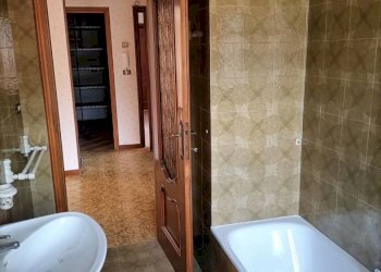 Three-room apartment Via Roberto Lepetit, 86, Garessio - photo 12
