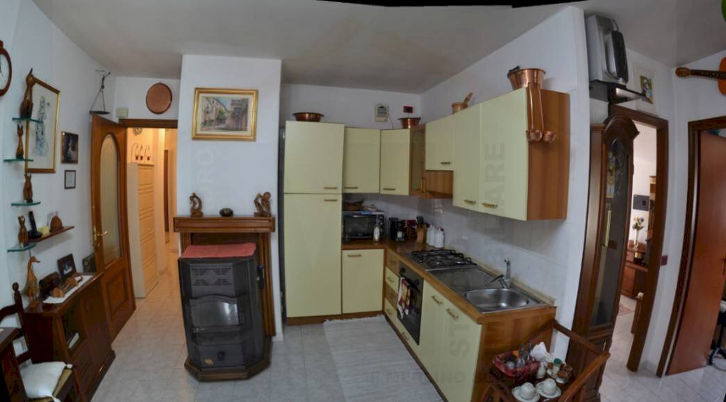 Three-room apartment Garessio - photo 2