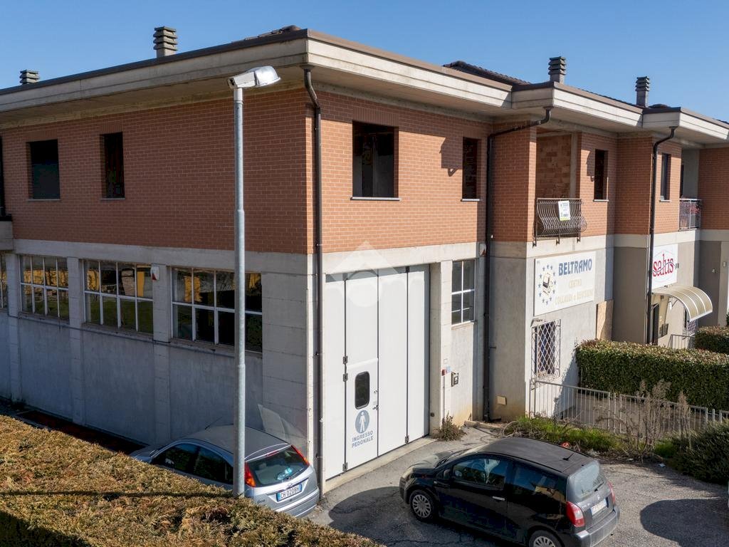 Negozio Via Lagnasco, Saluzzo - foto 1