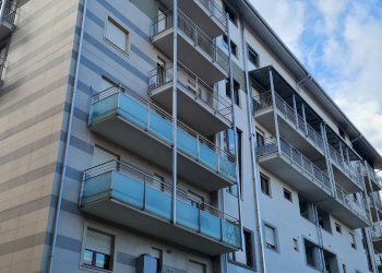 Facciata - Bilocale via San Giovanni Bosco, Cuneo (zona Centro) - foto 2