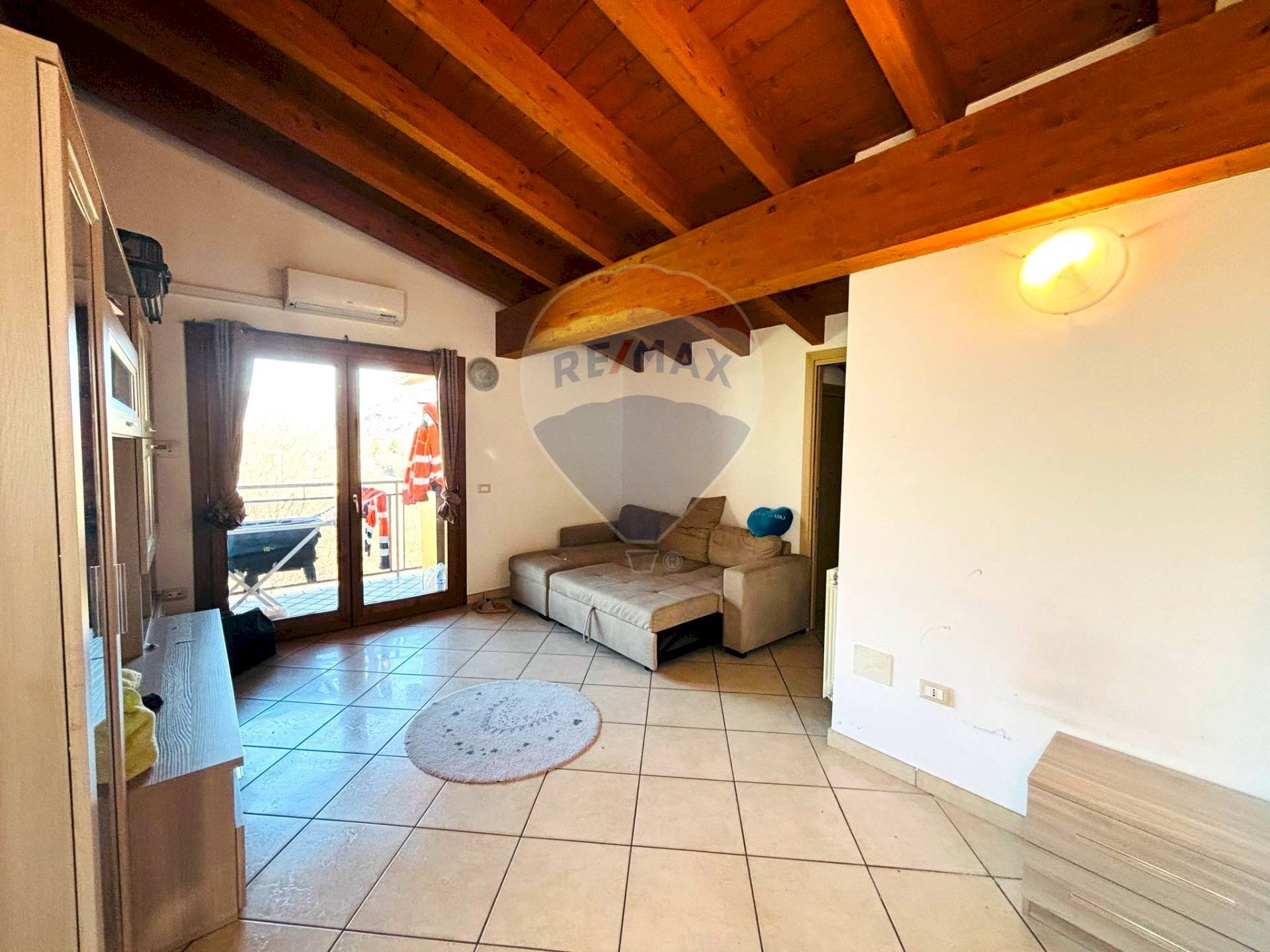 Attic Via Toroselle, Esine - photo 1