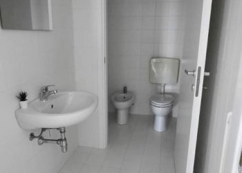 Bagno - Office via Giuseppe Di Vittorio, 7, Castel Maggiore - photo 6