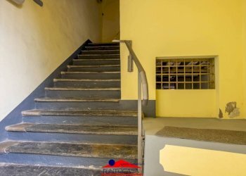 Interno palazzo - Trilocale via Umberto I, 128, Busca - foto 4