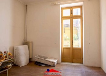 Camera da letto - Trilocale via Umberto I, 128, Busca - foto 14