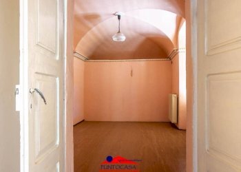 Corridoio - Trilocale via Umberto I, 128, Busca - foto 18