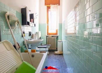 Bagno - Quadrilocale via Umberto I, 128, Busca - foto 15