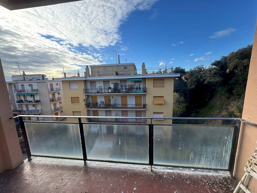 Balcone - Quadrilocale via Alberto Guglielmotti, 47, Genova (zona Pegli) - foto 3