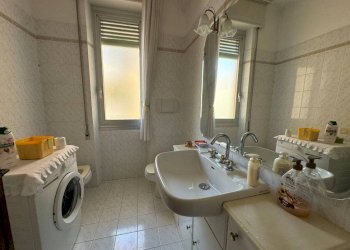 Bagno - Quadrilocale via Alberto Guglielmotti, 47, Genova (zona Pegli) - foto 18