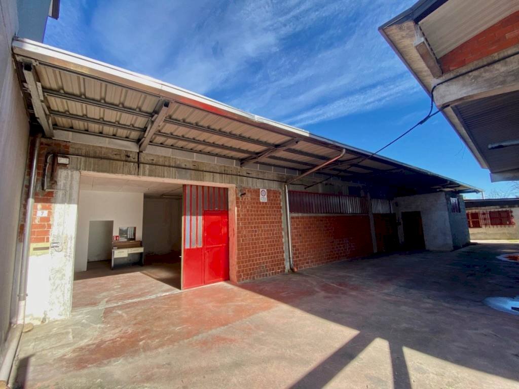 Ingresso - Capannone via Andrea Martinotti, 7, Camburzano - foto 2