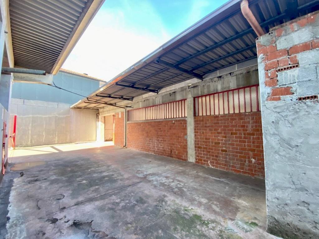 Facciata - Capannone via Andrea Martinotti, 7, Camburzano - foto 3