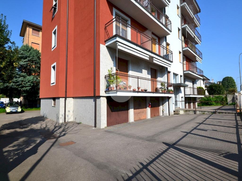 Three-room apartment Via N. Bixio, Vittuone - photo 2