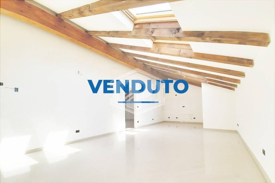Three-room apartment Via dei Mille, Albenga - photo 1