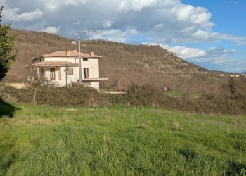 Casa indipendente Via Rondine, 9, frazione Pastena, Castelpetroso - foto 13