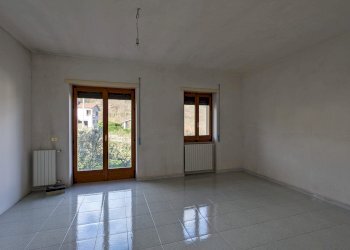 Casa indipendente Via Rondine, 9, frazione Pastena, Castelpetroso - foto 58