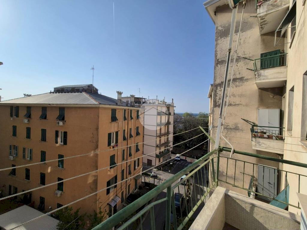 Trilocale Via S. Romolo, Genova (zona Palmaro) - foto 1