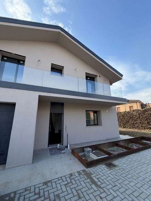 Villa Modena (zona Modena Est) - foto 1