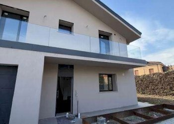 Villa Modena (zona Modena Est) - foto 1