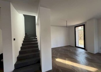 Villa Modena (zona Modena Est) - foto 5