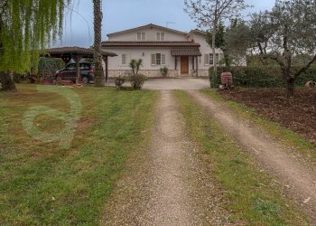 Casa indipendente Via per la stazione di Aquino, Castrocielo - foto 1