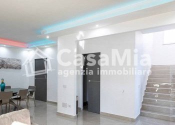 Villa Unifamiliare Via Dante Alighieri, Marnate - foto 9