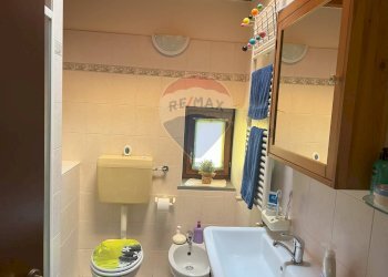 Villa via cimitero, Riva di Solto - foto 9